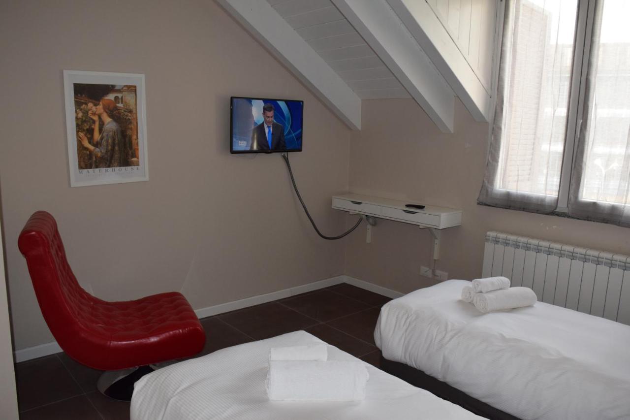 B&B Leonardo Rho Eksteriør billede