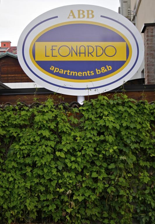 B&B Leonardo Rho Eksteriør billede